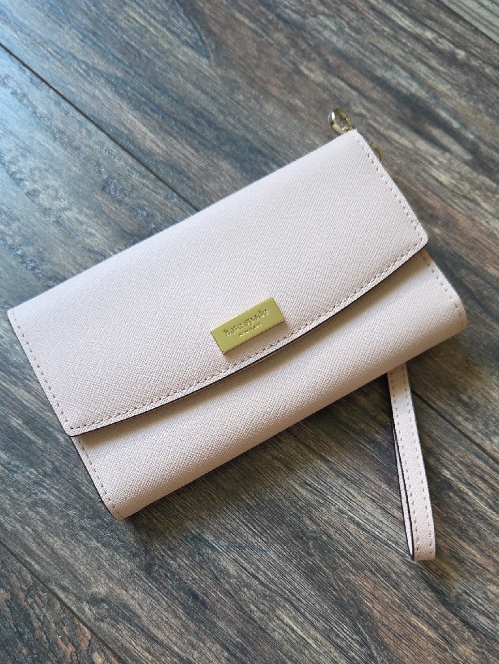 KS Cell Wristlet